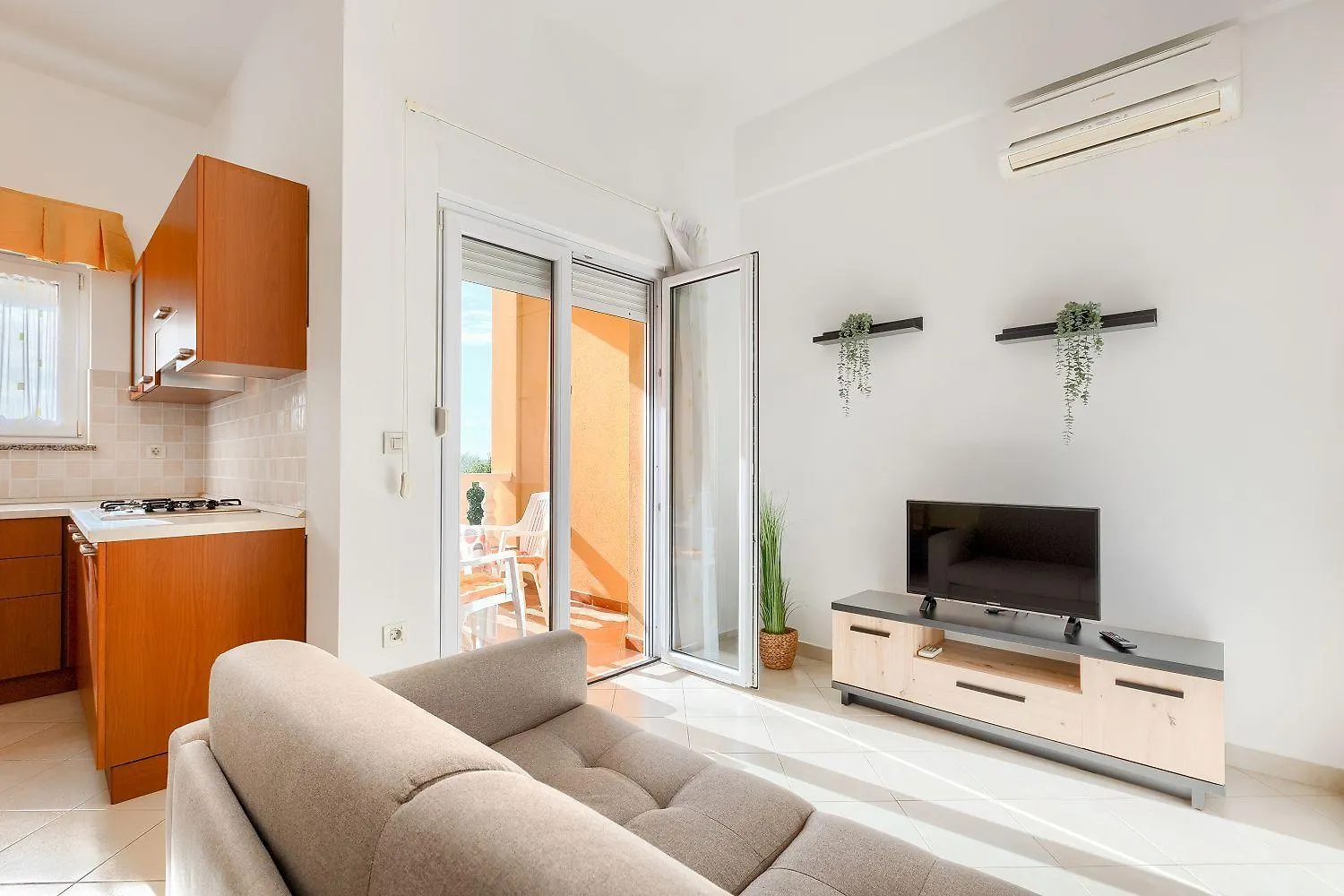 Bezauberndes Apartment Mit Babybett, Spielplatz, Grill, Wifi Vodnjan 0*,  Croatia